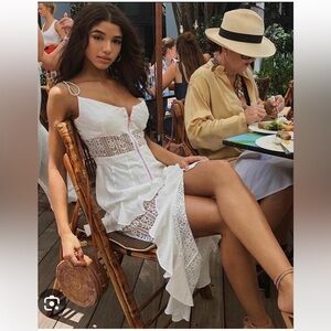 NEW WITH TAGS - For Love and Lemons Lovebird Lace Midi Dress Size Medium